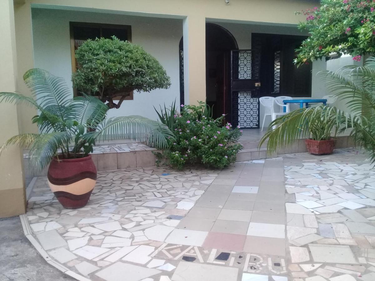 El Hope Lodge Dar es Salaam Luaran gambar